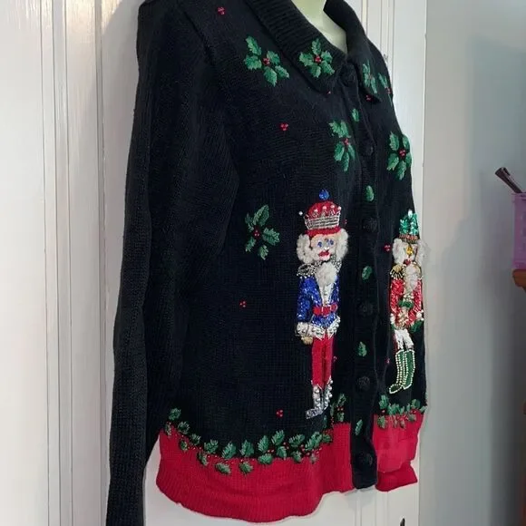 Vtg Victoria Jones Christmas black sweater with‎ embroidered/beaded nutcrackers - Picture 5 of 8